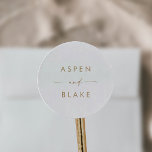 Sticker Rond Mariage d'enveloppes de script or moderne<br><div class="desc">Ces scellés d'enveloppe mariage en or moderne sont parfaits pour un mariage minimaliste. Le design de couleur or jaune simple présente une typographie industrielle unique avec style boho moderne. Personnalisable dans n'importe quelle couleur. Gardez le design minimal et élégant, en l'état, ou personnalisez-le en ajoutant vos propres graphiques et artwork....</div>