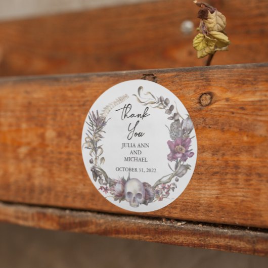 Sticker Rond Mariage d'Halloween Fleurs Crâne Merci
