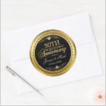 Sticker Rond Mariage d'or Glam Gold & Diamonds<br><div class="desc">Elégant design glam s'adapte pour vous célébrer mariage d'or. Or noir et métallique et diamant sur arrière - plan noir. police de script moderne cool.</div>