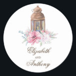 Sticker Rond Mariage élégant à la lanterne rose<br><div class="desc">Autocollants de mariage de la lanterne à bougies</div>