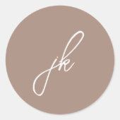 Sticker Rond Mariage Élégant Monogramme Script Neutre Terrien (Devant)