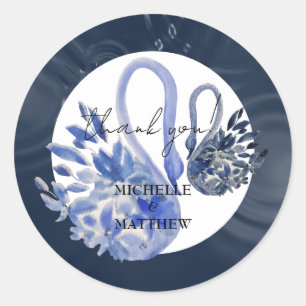 Sticker Rond Mariage élégant personnalisé aux cygnes bleus mari