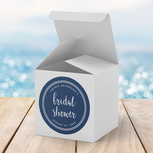 Sticker Rond Mariage Jour Férié Script Bleu et Bandes Blanches