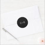 Sticker Rond Mariage Moderne Monogramme Noir<br><div class="desc">Design minimaliste et moderne.</div>