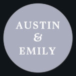 Sticker Rond Mariage moderne personnalisé violet<br><div class="desc">Découvrez ces mignons autocollants modernes pour votre mariage. Ils ont un joli arrière - plan de couleur, un script mignon et des noms personnalisables pour la mariée et le marié pour ajouter leur propre nom. Customisez le texte comme vous voulez pour correspondre à votre vibe mariage. Parfait pour tous les...</div>