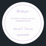Sticker Rond Mariage personnalisé Simple violet<br><div class="desc">Autocollant Mariage personnalisé,  caractéristiques couleur violet,  vous pouvez changer le nom du couple,  et la date,  et votre message pour invité,  s'il vous plaît cliquez sur le lien "personnalisation".</div>