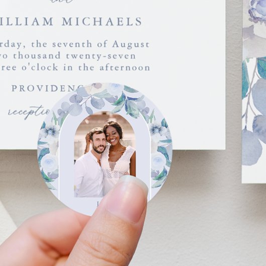 Sticker Rond Mariage photo Chic Blue Airy Floral