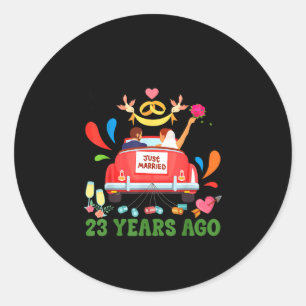 Sticker Rond Marié il y a 23 ans couple drôle pour leur 23ème a