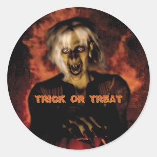 Sticker Rond Mauvaise sorcière avec citrouille. Halloween
