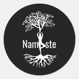 Sticker Rond Méditation de la pose de l'arbre Namaste de yoga