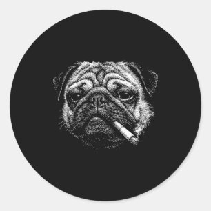 Sticker Rond Mème drôle de pug fumant une cigarette chien fumeu