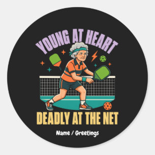Sticker Rond Mémé Pickleball Drôle, Jeune de Coeur, Filet Morte
