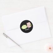 Sticker Rond Meowchi Funny Mochi Pun Dark BG (Enveloppe)