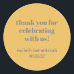 Sticker Rond Merci Bat mitzvah personnalisé gris jaune gras gra<br><div class="desc">Typographie Gras Jaune Gris Personnalisé Merci Bat mitzvah Classic Rond</div>