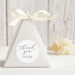 Sticker Rond Merci Mariage de script minimaliste préféré<br><div class="desc">Le Merci De Mariage De Script Minimaliste Privilégie Le Sticker Rond Classique. Personnalisez avec vos noms et votre date de mariage.</div>