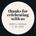 Sticker Rond Merci moderne Ecru blanc noir gras<br><div class="desc">Modèle autocollant élégant entièrement personnalisable avec arrière - plan blanc écru et texte noir gras.</div>