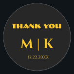 Sticker Rond Merci Monogrammes Mariage or jaune noir<br><div class="desc">Imprimé avec des initiales monographiques (que vous pouvez modifier,  modifier et personnaliser) dans des couleurs couleur jaune doré noir personnalisées avec message de remerciement personnalisé!</div>