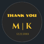 Sticker Rond Merci Monogrammes Mariage or jaune noir<br><div class="desc">Imprimé avec des initiales monographiques (que vous pouvez modifier, modifier et personnaliser) dans des couleurs couleur jaune doré noir personnalisées avec message de remerciement personnalisé!</div>