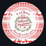 Sticker Rond MERRY CHRISTMAS Traditionnel personnalisé Round S<br><div class="desc">Personnalisable Joyeux Noël avec autocollant vintage traditionnel. Votre nom et message sur le beau motif de style Laponie en arrière - plan rouge et blanc. Correspondance personnalisées serviette en papier de Noël,  plaque en papier et plus...  Un autre modèle est disponible.</div>