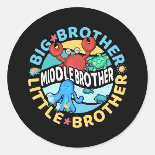 Sticker Rond Middle Brother est un Big and Little Brother