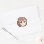 Sticker Rond mignonne manga fille cheveux brun yeux de noisette (Enveloppe)