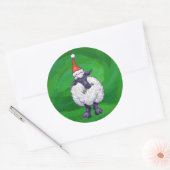 Sticker Rond Mignonne mouton à Santa Chapeau sur vert (Enveloppe)