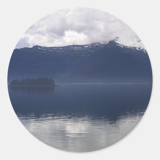 Sticker Rond Misty Alaskan Sea dans les tons bleu (Devant)