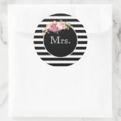 Sticker Rond Mme avec bandes et fleurs noires et blanches (Sac)
