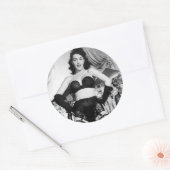 Sticker Rond Modèle de lingerie photo vintage (Enveloppe)