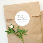Sticker Rond Modèle minimaliste simple de Merci Mariage<br><div class="desc">Un simple merci vous faveur merci étiquette autocollant modèle. ce design comprend un minimaliste simple merci modèle, faveur autocollant étiquette décal disposition, moderne élégant classique formel réception, mariage marié noms de mariée, bonbons buffet biscuit, créer vos étiquettes, levrette animal de compagnie prendre un, customise personnalisée whimsical chic, créatif stylisé étiquettes,...</div>