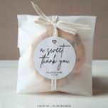 Sticker Rond Moderne Minimal Un Merci doux Faveur de mariage<br><div class="desc">Ces stickers minimalistes modernes A Sweet Merci mariage sont parfaits pour un mariage minimaliste ou un mariage moderne. Ce design simple est doté d'une police manuscrite qui est parfaite pour votre événement. Personnalisable toute la formulation pour être dans n'importe quelle couleur. Vous pouvez également ajouter n'importe quelle image, si vous...</div>