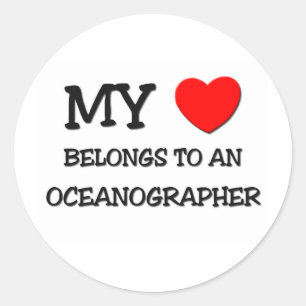Sticker Rond Mon Coeur Appartient À Un OCEANOGRAPHE