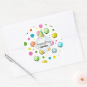Sticker Rond Monogramme de cupcakes et points d'anniversaire (Enveloppe)