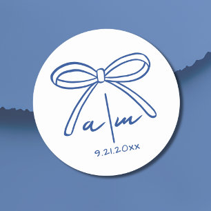 Sticker Rond Monogramme de mariage fantaisiste Blue Drawn Bow
