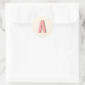 Sticker Rond Monogramme Initial en Typographie Rétro Rose et Or (Sac)