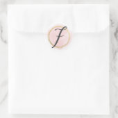 Sticker Rond Monogramme lettre F rose blush aquarelle doré chic (Sac)