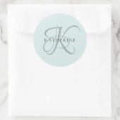 Sticker Rond Monogramme moderne élégant Script Aqua Blue (Sac)