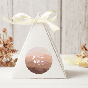 Sticker Rond Montagnes rétro et forêt Dusty Mariage rose