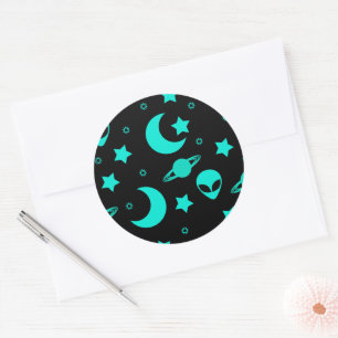 Sticker Rond Motif Alien turquoise avec étoiles et lunes