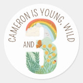 Sticker Rond Natural Wonder Young Wild and Three Birthday (Devant)