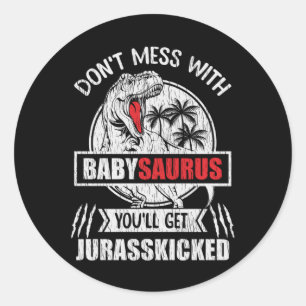 Sticker Rond Ne touchez pas aux bébés Saurus Enfants Dinosaures