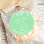 Sticker Rond Neo Mint Moderne Blanc Floral Mariage Merci<br><div class="desc">Sticker rond Neo Mint Blanc Moderne Mariage Floral Merci Classic. Ce magnifique design moderne présente des teintes de menthe néo et de blanc,  agrémentées de fleurs botaniques florales rustiques. Parfait pour le printemps. Personnalisez ce design personnalisé avec vos propres détails.</div>
