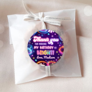 Sticker Rond Neon Glow in the Dark Disco Girl Birthday Party