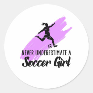 Sticker Rond neunderestimate a soccer girl