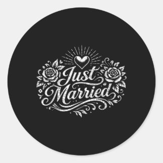 Sticker Rond Newlywed Couple Just Married Clic Honeymoon