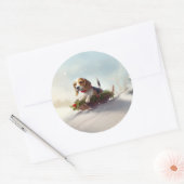 Sticker Rond Noël Beagle neige hiver (Enveloppe)