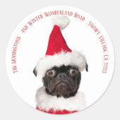 Sticker Rond Noël Festif mignon Carlin noir Chiot Père Noël (Devant)