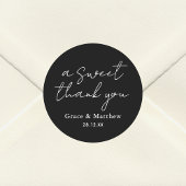 Sticker Rond Noir et blanc Un Merci doux Faveur de mariage