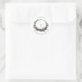 Sticker Rond Noir Pinecone Berry Wreath Monogramme Classi (Sac)