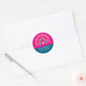 Sticker Rond Nom d'enfant rose et bleu arc-en-ciel (Enveloppe)